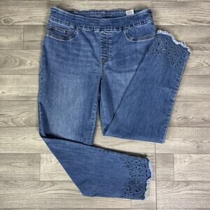 Chico's Eyelet Tulip Hem Pull On Ankle Jegging Jeans Medium Wash sz 1 (sz 8)